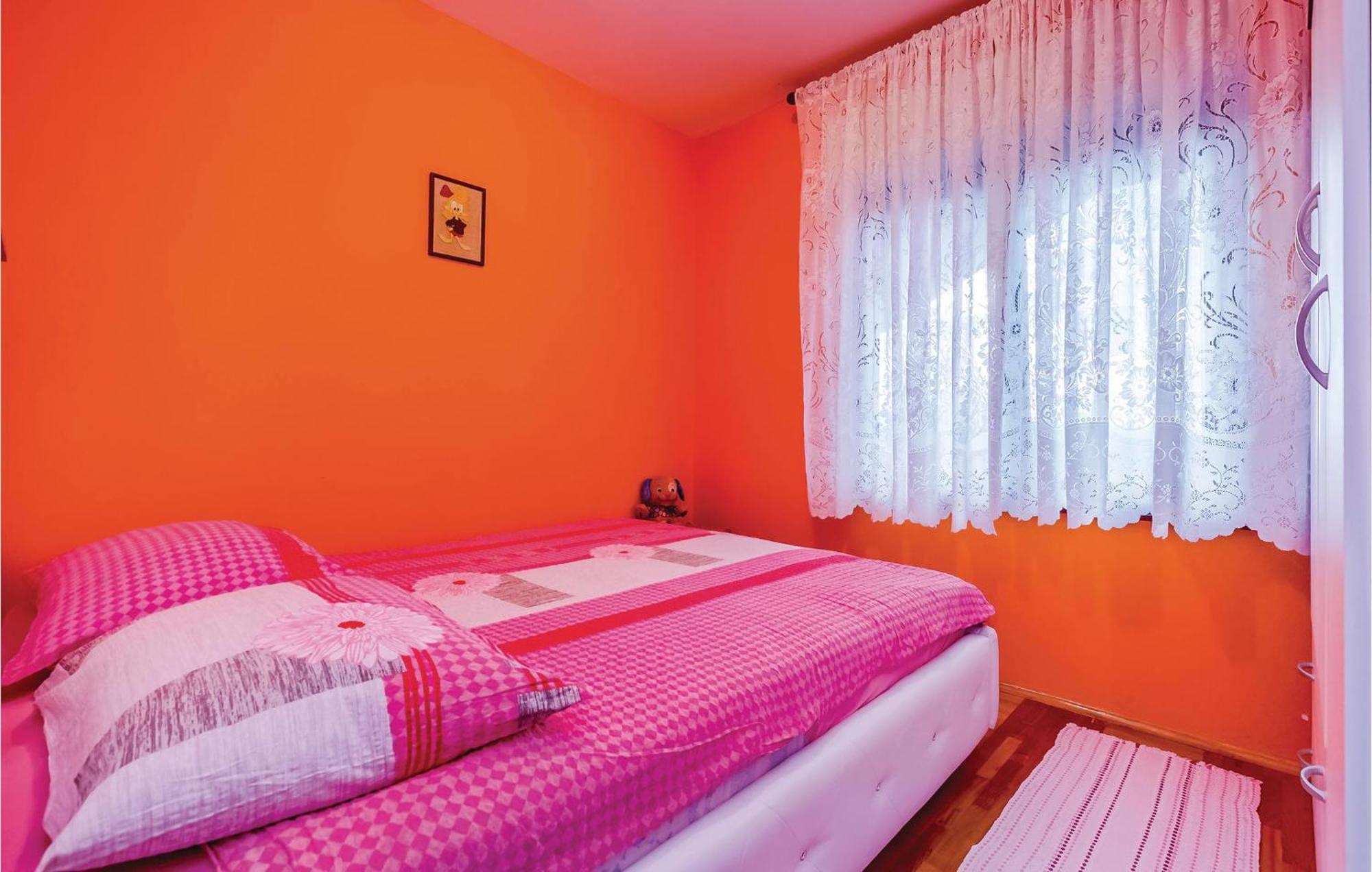 Beautiful Apartment In Novi Vinodolski Esterno foto