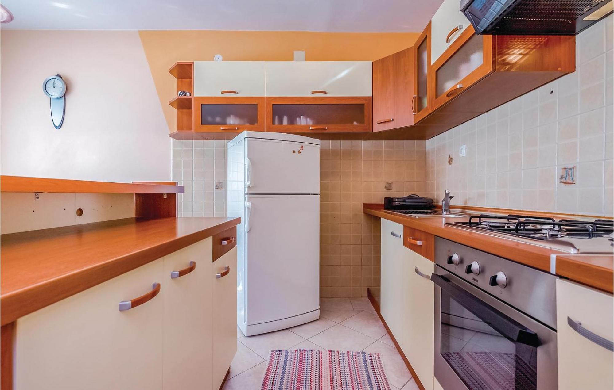 Beautiful Apartment In Novi Vinodolski Esterno foto