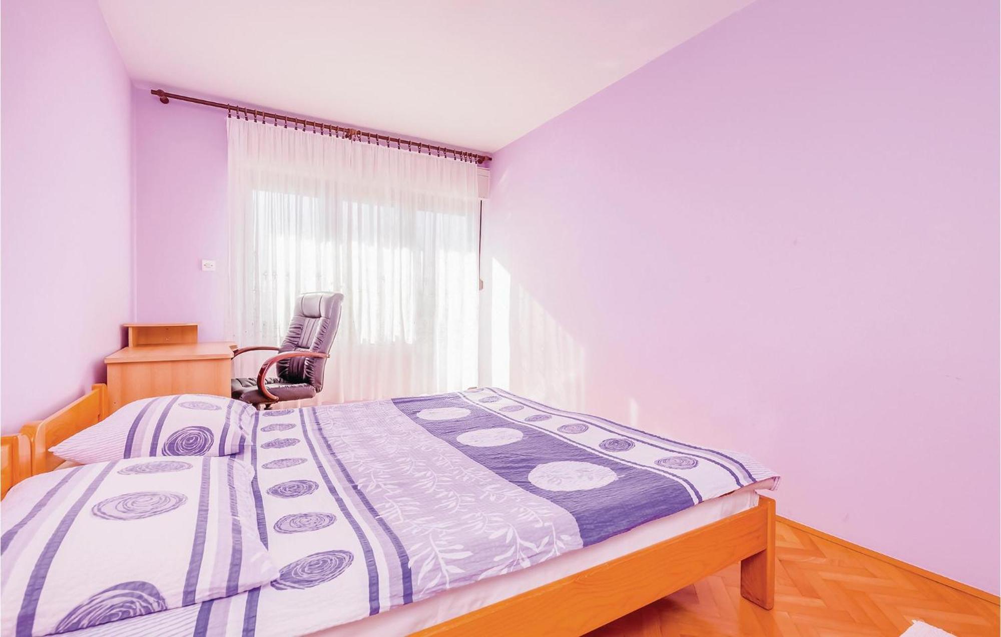 Beautiful Apartment In Novi Vinodolski Esterno foto